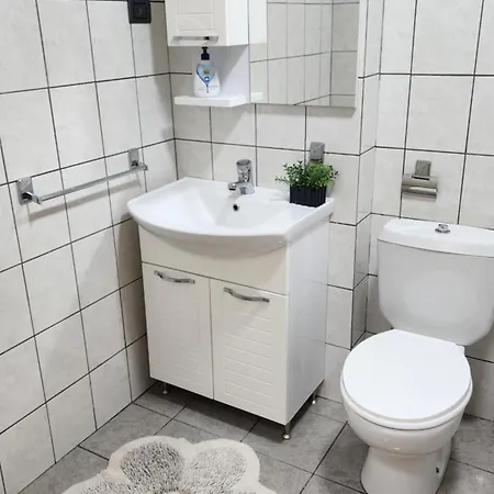 88, Self Check-in, Free Parking *