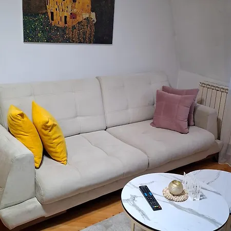 Apartment 88, Self Check-in, Free Parking