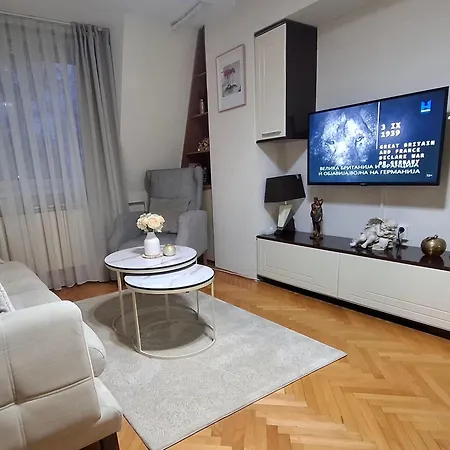 Apartment APARTMENT 88, SELF check-in, FREE parking Skopje