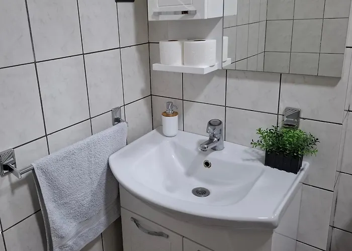 Apartment 88 Stylish & Cozy, Self Check-In, Free Parking Lägenhet *