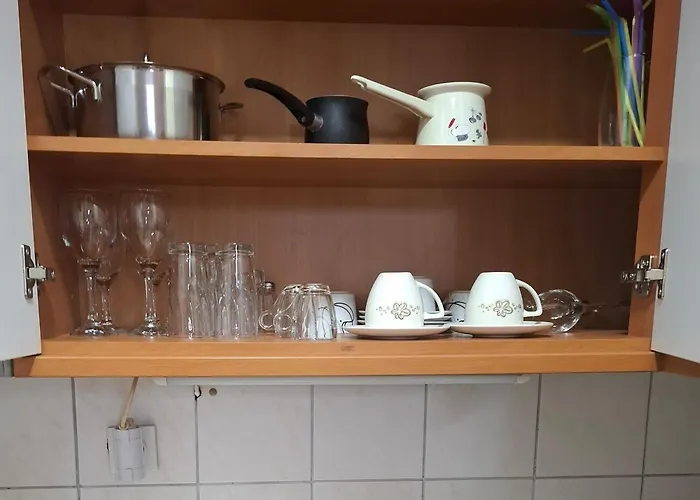 Apartment 88 Stylish & Cozy, Self Check-In, Free Parking